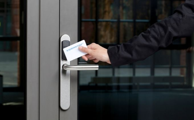 Provide card customization service